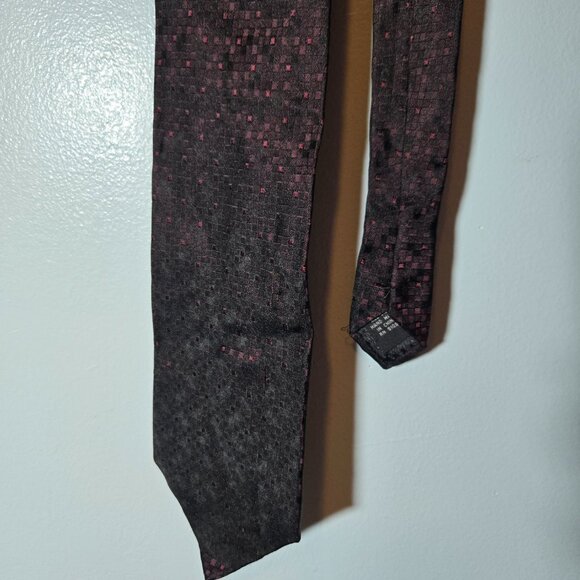 J. Ferrar SILK Tie Necktie Black & Maroon 51093 - Picture 4 of 8